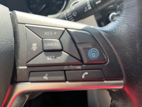 Used 2019 Nissan Rogue Sport SL w/ Premium Package FWD image 13