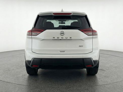 Used 2025 Nissan Rogue SV image 7
