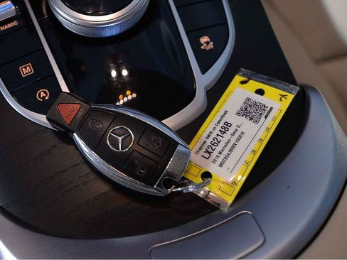 Used 2019 Mercedes-Benz GLC 300 image 16