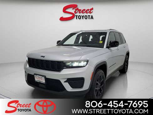 Used 2024 Jeep Grand Cherokee Altitude image 1