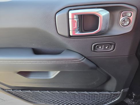 Used 2023 Jeep Wrangler Sahara w/ Cold Weather Group image 31