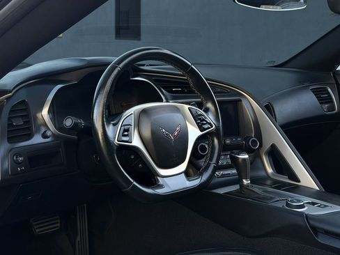 Used 2019 Chevrolet Corvette Stingray Coupe w/ Carbon Flash Badge Package image 22