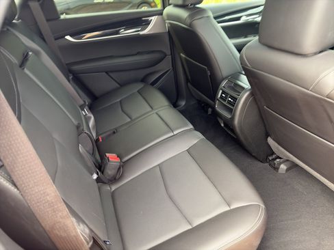 Used 2024 Cadillac XT5 Premium Luxury AWD/4WD image 16