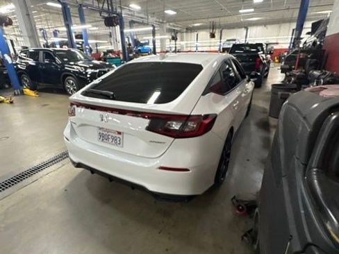 Used 2022 Honda Civic Sport image 5