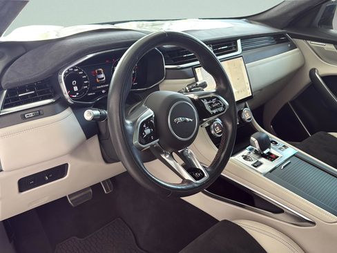 Used 2022 Jaguar F-PACE SVR AWD/4WD image 22