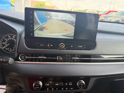 Used 2025 Mitsubishi Outlander ES FWD image 20
