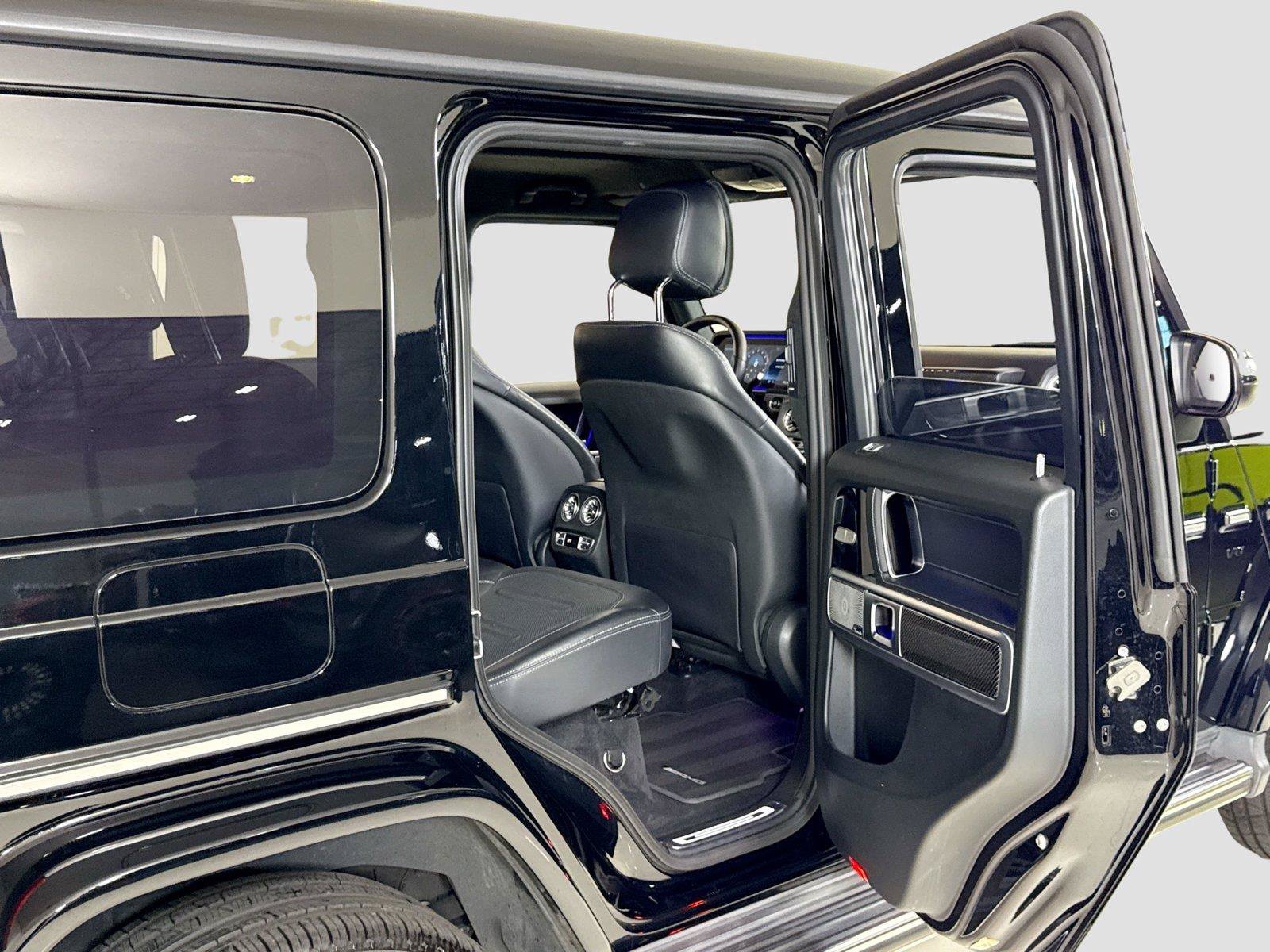 Used 2022 Mercedes-Benz G 550 w/ Exclusive Interior Package image 24