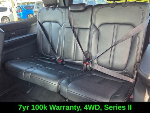 Used 2024 Jeep Wagoneer Series II AWD/4WD image 12