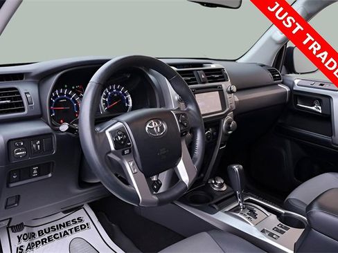 Used 2019 Toyota 4Runner SR5 Premium image 12