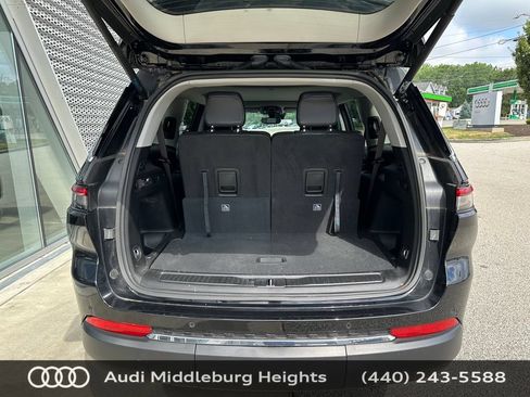 Used 2023 Jeep Grand Cherokee L Limited w/ Trailer Tow Group (B) AWD/4WD image 45