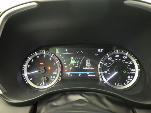 Used 2023 Toyota Highlander XSE FWD image 6
