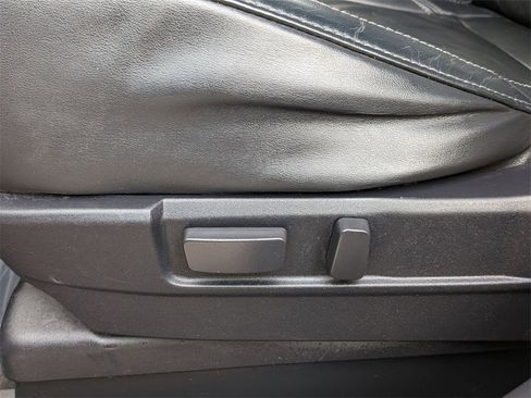 Used 2019 Mitsubishi Outlander SEL image 13