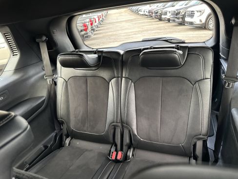 Used 2024 Jeep Grand Cherokee L Laredo image 25