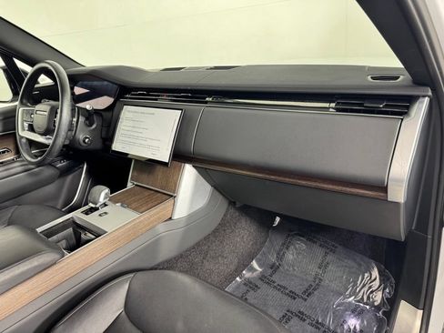 Used 2024 Land Rover Range Rover SE AWD/4WD image 37