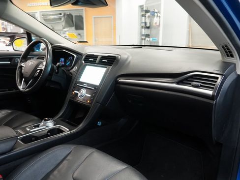 Used 2019 Ford Fusion Energi Titanium image 31