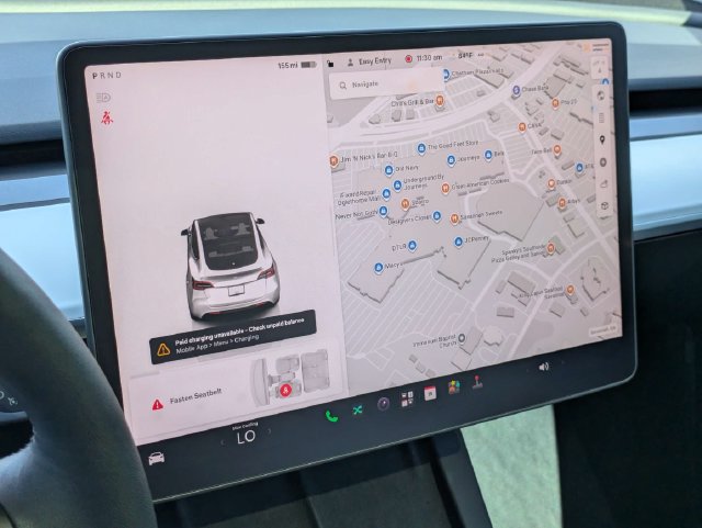 Used 2024 Tesla Model Y Performance AWD/4WD image 27