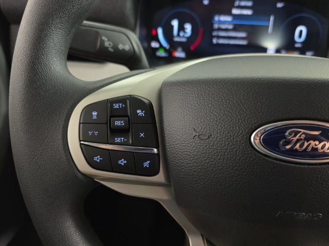 Used 2026 Ford Explorer Active AWD/4WD image 15