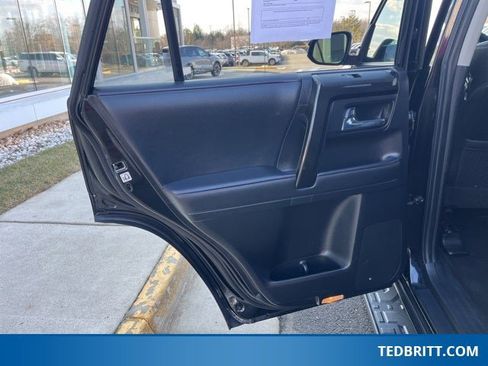 Used 2021 Toyota 4Runner TRD Off-Road Premium image 17