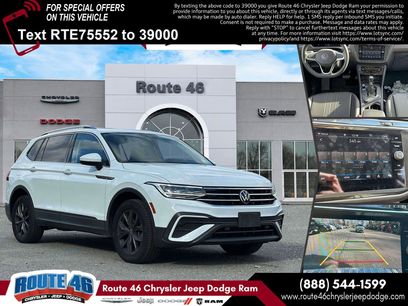 Used 2022 Volkswagen Tiguan SE w/ Panoramic Sunroof Package