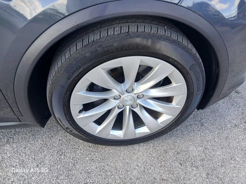 Used 2018 Tesla Model X 75D AWD/4WD image 18