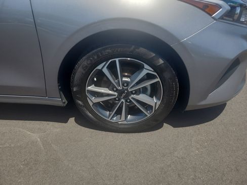 Used 2023 Kia Forte LXS w/ LXS Technology Package FWD image 13