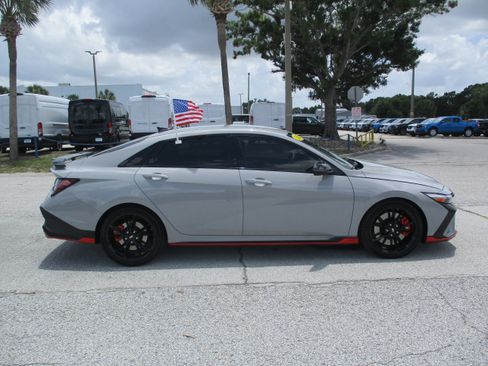 Used 2025 Hyundai Elantra N FWD image 8