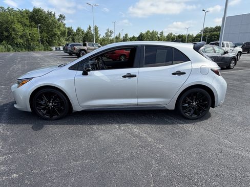 Used 2022 Toyota Corolla SE FWD image 6