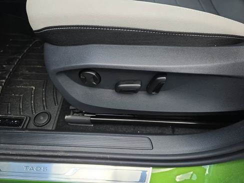 New 2026 Volkswagen Taos SE AWD/4WD image 29