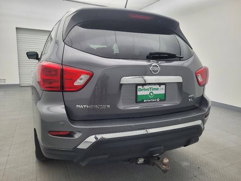 Used 2017 Nissan Pathfinder SL AWD/4WD image 6