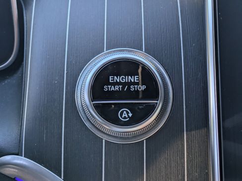 Used 2023 Mercedes-Benz GLC 300 w/ Exclusive Trim Package image 30