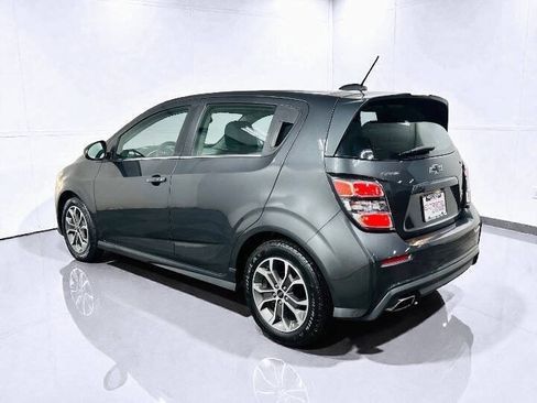 Used 2019 Chevrolet Sonic LT w/ Convenience Package FWD image 5