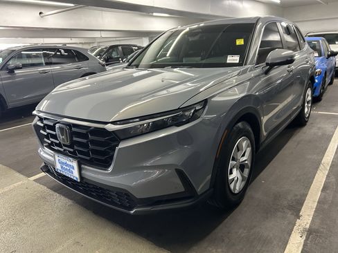 Used 2025 Honda CR-V LX image 2