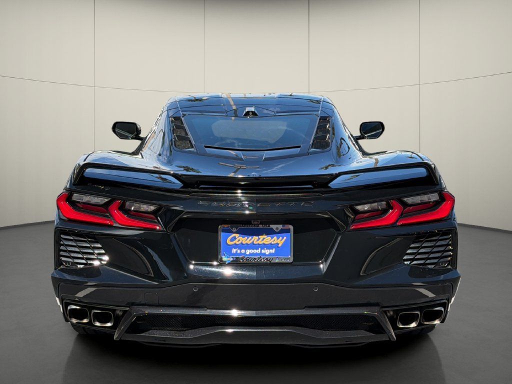 Used 2024 Chevrolet Corvette Stingray Preferred Cpe w/ Z51 Performance Package RWD image 6