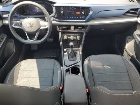 Used 2024 Volkswagen Taos SE FWD image 22