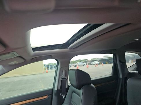 Used 2021 Honda CR-V Touring image 11