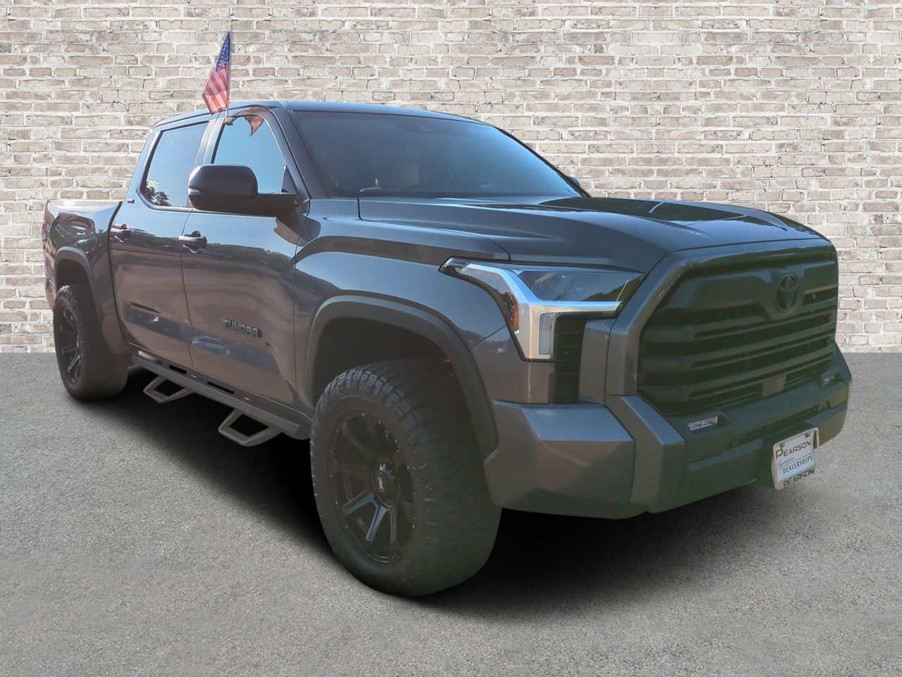 Used 2025 Toyota Tundra SR5 w/ SR5 Convenience Package AWD/4WD image 1