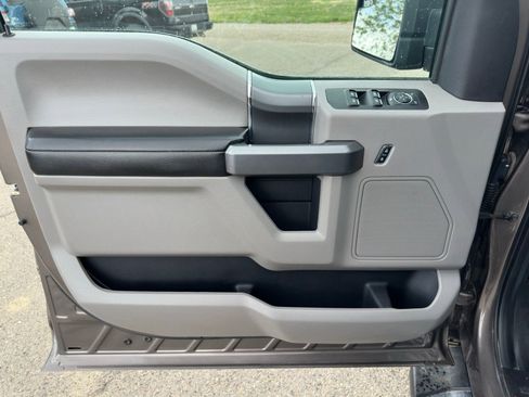 Used 2018 Ford F150 XLT w/ Equipment Group 302A Luxury AWD/4WD image 6