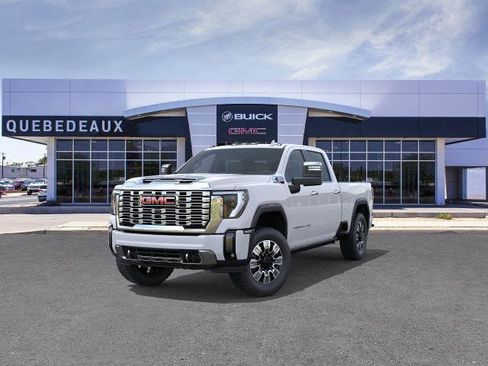 New 2026 GMC Sierra 3500 Denali w/ Denali Reserve Package AWD/4WD image 32