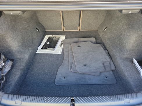 Used 2026 BMW 530i w/ M Sport Package image 7