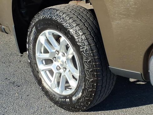 Used 2023 Chevrolet Silverado 1500 LT image 11