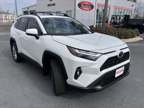 Certified 2025 Toyota RAV4 XLE Premium image 7