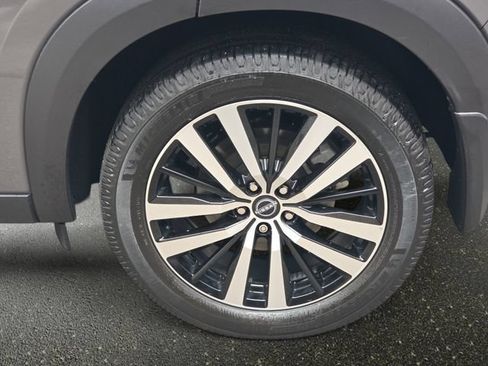 Used 2024 Nissan Pathfinder Platinum AWD/4WD image 37