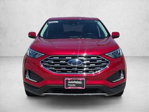 Used 2024 Ford Edge Titanium AWD/4WD image 2