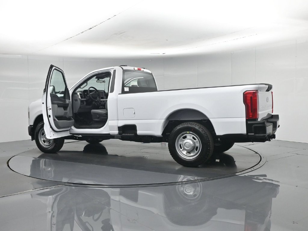 New 2027 Ford F350 XL w/ XL Chrome Package RWD image 29