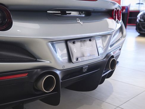 Used 2023 Ferrari F8 Tributo image 23