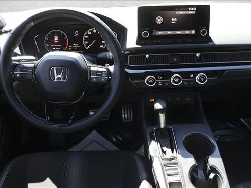 Used 2025 Honda Civic Sport image 23