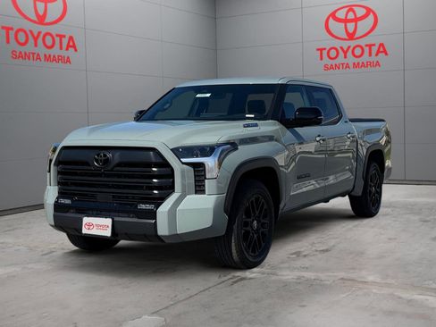 Used 2025 Toyota Tundra Limited image 8