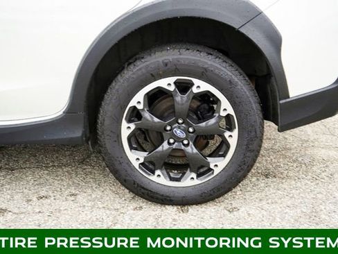 Used 2023 Subaru Crosstrek 2.0i image 6