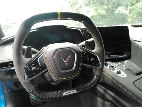 Used 2024 Chevrolet Corvette Z06 w/ Z07 Performance Package RWD image 17