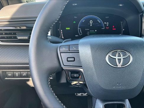 Used 2026 Toyota Camry SE w/ Multimedia Upgrade Package FWD image 11